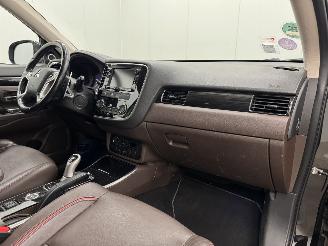 Mitsubishi Outlander 2.0 PHEV Instyle 4WD Navi Clima picture 12