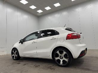 Kia Rio 1.2 CVVT Plus Pack 5-drs Airco picture 3