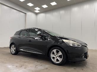 krockskadad bil auto Renault Clio Estate 1.5 dCi Dynamique Navi Clima 2014/7