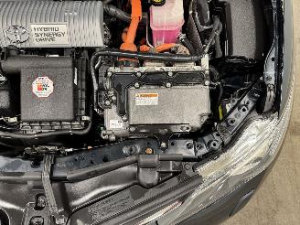 Toyota Auris Touring Sports 1.8 Hybrid Panoramadak Clima picture 17