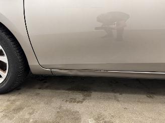 Toyota Auris Touring Sports 1.8 Hybrid Pro Panoramadak Navi Clima picture 18