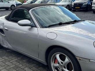 Vaurioauto  passenger cars Porsche Boxster Boxster S  (986) Cabrio 3.2 S 24V (M96.21) [185kW] 2000/2