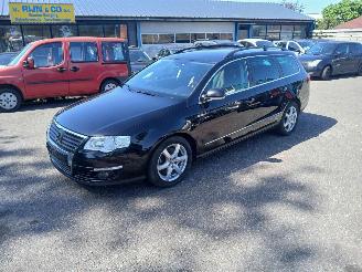 Voiture accidenté Volkswagen Passat Passat Variant (3C5) Combi 1.4 TSI 16V (CAXA(Euro 5)) [90kW 2010/1