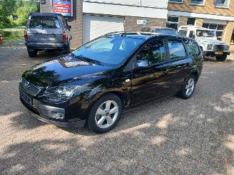 Voiture accidenté Ford Focus Focus 2 Wagon Combi 1.8 16V (Q7DA) [92kW] 2008/1