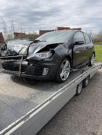 Salvage car Volkswagen Golf 2.0 TDI gtd 2011/1