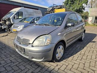 rozbiórka samochody osobowe Toyota Yaris Yaris (P1), Hatchback, 1999 / 2005 1.0 16V VVT-i 2004/2