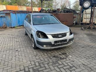 Sloopauto Kia Rio Rio II (DE), Hatchback, 2005 / 2011 1.4 16V 2007/8