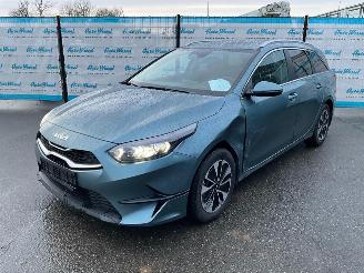 Schadeauto Kia Cee d Cee'd Station Vision 1.4 (103kW) Automaat | Camera | LM 16" | NAVI 2025/10