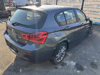 BMW 1-serie 118 i Advantage picture 5