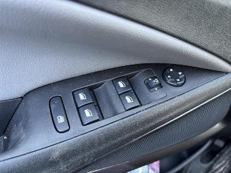 Opel Crossland X Innovation 1.2 (81kW) Technologie-pakket Park & Go picture 13