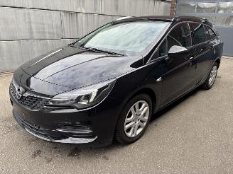 Voiture accidenté Opel Astra Sportstourer 1.2 Turbo Business Start/Stop MOTOR DEFECT! 2020/12
