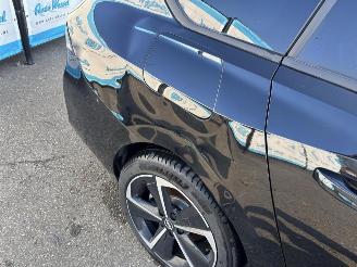 Opel Astra Sports Tourer GS Head up picture 11