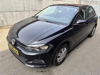 Volkswagen Polo 1.0 MPI Comfortline picture 1
