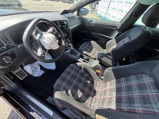 Volkswagen Golf GTI Performance DSG picture 15