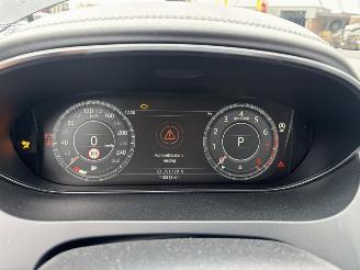 Jaguar E-Pace HSE AWD 300 Sport picture 15