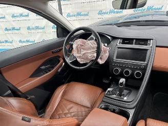 Jaguar E-Pace HSE AWD 300 Sport picture 11