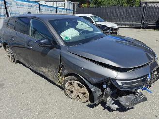 Schadeauto Opel Astra Sports Tourer GS. 1.2 Turbo (96 kW/130 PS) MT-6 Start/Stop 2024/10