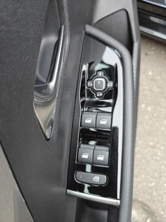 Opel Astra Sports Tourer GS 1.2 Turbo (96 kW/130 PS) AT-8 Start/Stop Matrix picture 24