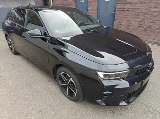 Opel Astra Sports Tourer GS 1.2 Turbo (96 kW/130 PS) AT-8 Start/Stop Matrix picture 4