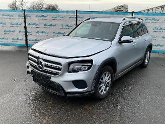 uszkodzony samochody osobowe Mercedes GLB 200 GLB 200 d 4Matic (247.613) 2022/11