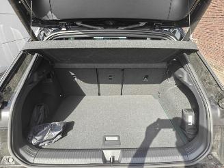 Volkswagen T-Roc 1.5 eTSI 110 kW R-Line picture 16