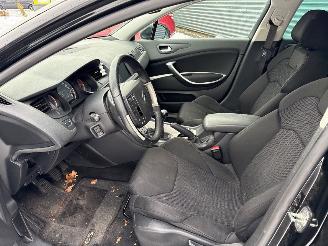 Citroën C5 C5 III Tourer (RW) Combi 2008 - 1.6 16V THP 155 Combi/o  Benzine 1.598cc 115kW (156pk) FWD 2009-04/2016-07 (RW5FV) EP6CDT; 5FV picture 9