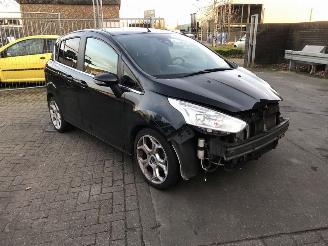 Voiture accidenté Ford B-Max B-Max (JK8) MPV - 1.0 EcoBoost 12V 100 MPV  Benzine 999cc 74kW (101pk) FWD 2012-06  SFJA 2013/2