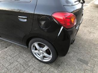 Mitsubishi Space-star 1.0 12V Hatchback  Benzine 999cc 52kW (71pk) FWD 2012-05 (A05) 3A90 picture 9