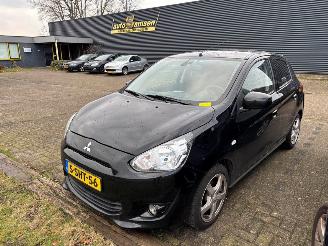 Mitsubishi Space-star 1.0 12V Hatchback  Benzine 999cc 52kW (71pk) FWD 2012-05 (A05) 3A90 picture 2