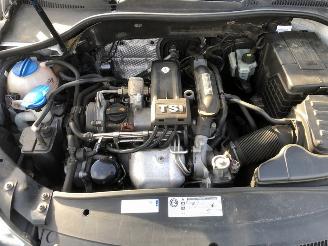 Volkswagen Golf  picture 11