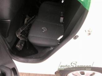 Peugeot 108 108, Hatchback, 2014 1.0 12V VVT-i picture 8