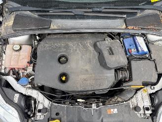 Ford Focus 1.6 TDCi - Focus 3 Wagon Combi 2010 / 2018 - 1.6 TDCi Combi/o  Diesel 1.560cc 85kW (116pk) FWD 2011-04/2018-05  T1DB picture 7