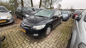 Coche accidentado Honda Civic Hybrid - Civic (FA/FD) Sedan 2005 / 2012 - 1.3 Hybrid Sedan 4Dr Elektrisch Benzine 1.339cc 70kW (95pk) FWD 2006-01/2010-12 (FD3) LDA2 2007/6