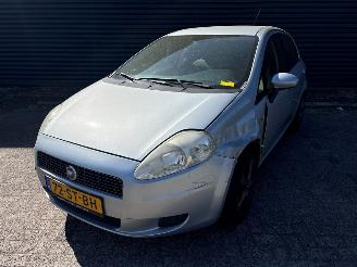 škoda osobní automobily Fiat Grande Punto Grande Punto (199) Hatchback 2005 -1.2 Hatchback  Benzine 1.242cc 48kW (65pk) FWD 2005-10 (199AXA1; BXA1) 199A4000; EURO4 2006/4