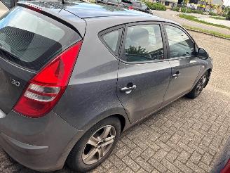 Hyundai I-30  picture 7