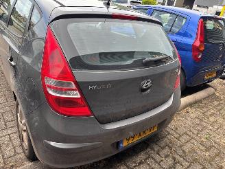 Hyundai I-30  picture 8