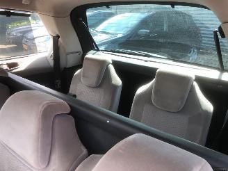Citroën C4 C4 Grand Picasso (UA) MPV 2006 / 2013 - 2.0 16V Autom. MPV  Benzine 1.998cc 103kW (140pk) FWD 2006-10/2013-08 (UARFJ) EW10A; RFJ picture 8