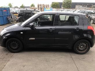 Suzuki Swift  picture 6