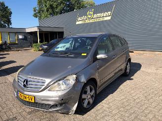 damaged passenger cars Mercedes B-klasse  2008/4