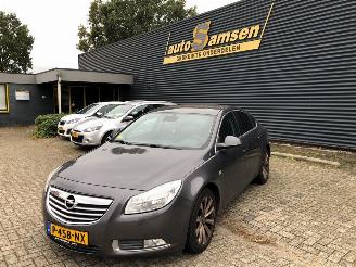 Vaurioauto  passenger cars Opel Insignia LIMOUSINE HB 2012/4