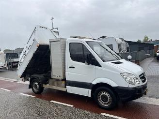 krockskadad bil bedrijf Mercedes Sprinter 210 CDI  AUTOM. KLIMA  VEEGVUIL KIPPER!! 2013/6