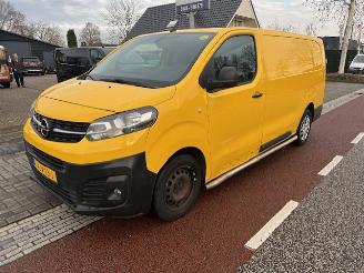 skadebil bedrijf Opel Vivaro 2.0 CDTI 90KW  L2H1 LANG AUTOM.  KLIMA EURO6 94.000KM 2021/3