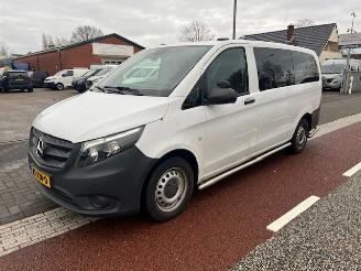 damaged passenger cars Mercedes Vito TOURER 116 2.2 CDI 120KW LANG PKW BRIEF 8P AUT. KLIMA 2019/6
