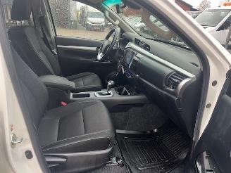 Toyota Hilux 2.4 D-4D 110KW AUTOM. DOUBLE CAB.  KLIMA AIRCO 4WD picture 6