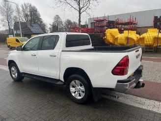 Toyota Hilux 2.4 D-4D 110KW AUTOM. DOUBLE CAB.  KLIMA AIRCO 4WD picture 4