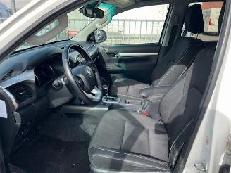 Toyota Hilux 2.4 D-4D DOUBLBE CAB. 5P AUTOM. KLIMA 4WD EURO6 picture 13