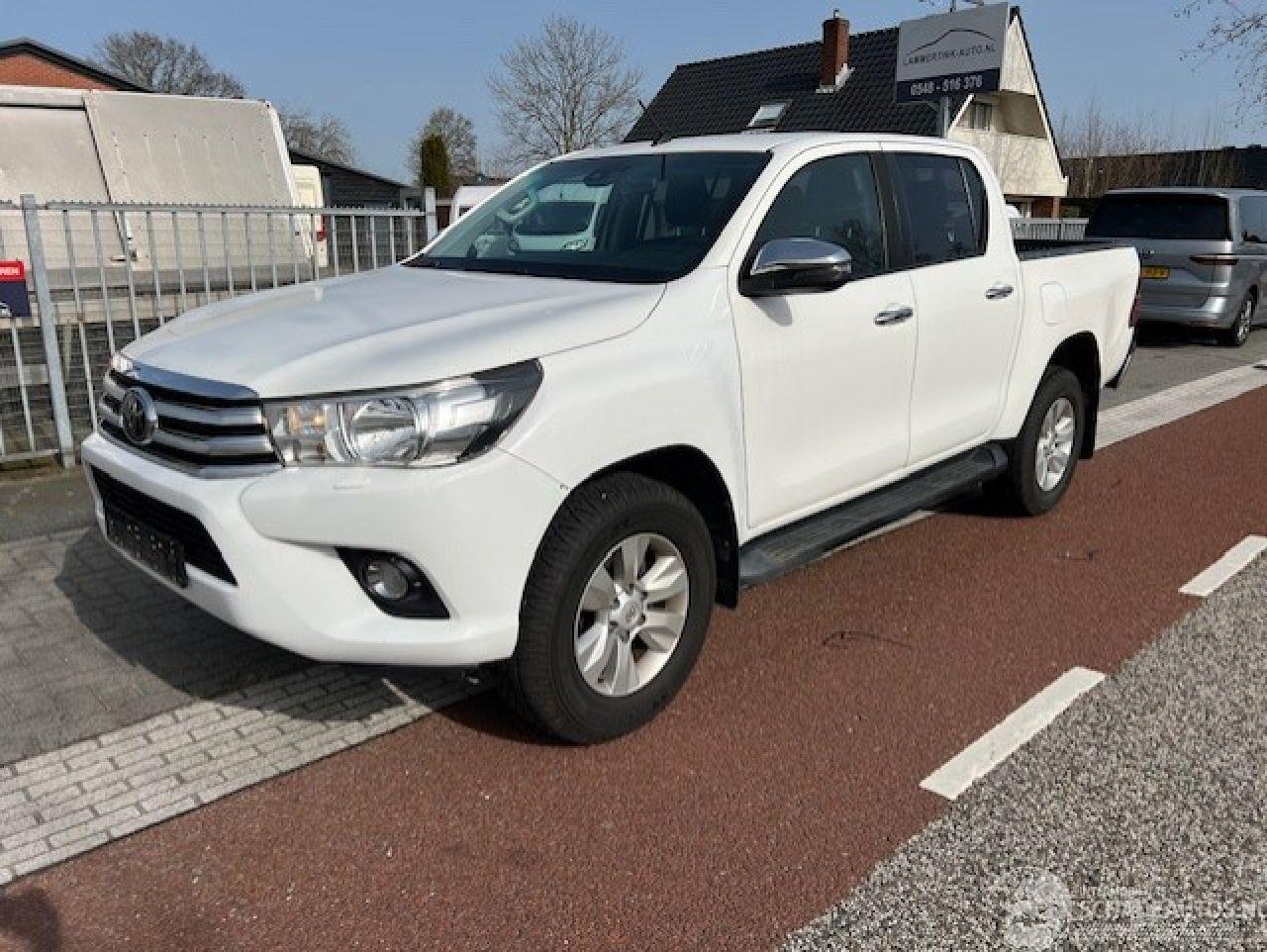Toyota Hilux 2.4 D-4D DOUBLBE CAB. 5P AUTOM. KLIMA 4WD EURO6