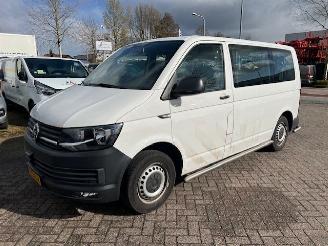 Vaurioauto  passenger cars Volkswagen Transporter 2.0 TDI 110KW PKW BRIEF 8P AUTOMAAT AIRCO KLIMA EURO6 2018/1
