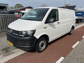 krockskadad bil bedrijf Volkswagen Transporter 2.0 TDI 75KW L2H1 LANG AIRCO KLIMA EURO6 2017/11