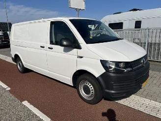 skadebil bedrijf Volkswagen Transporter 2.0 TDI 75KW L2H1 LANG AIRCO KLIMA EURO6 2017/11